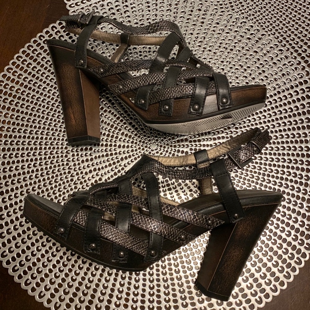Decree strappy platform chunky heels sandals